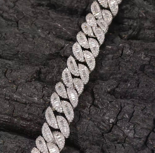 Baguette + Pavé Hybrid Cuban