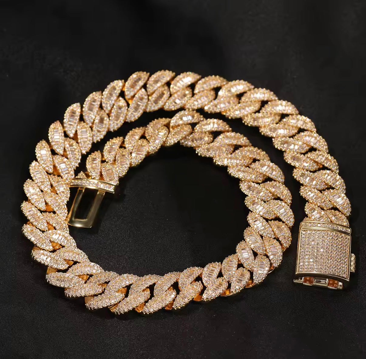 Baguette + Pavé Hybrid Cuban