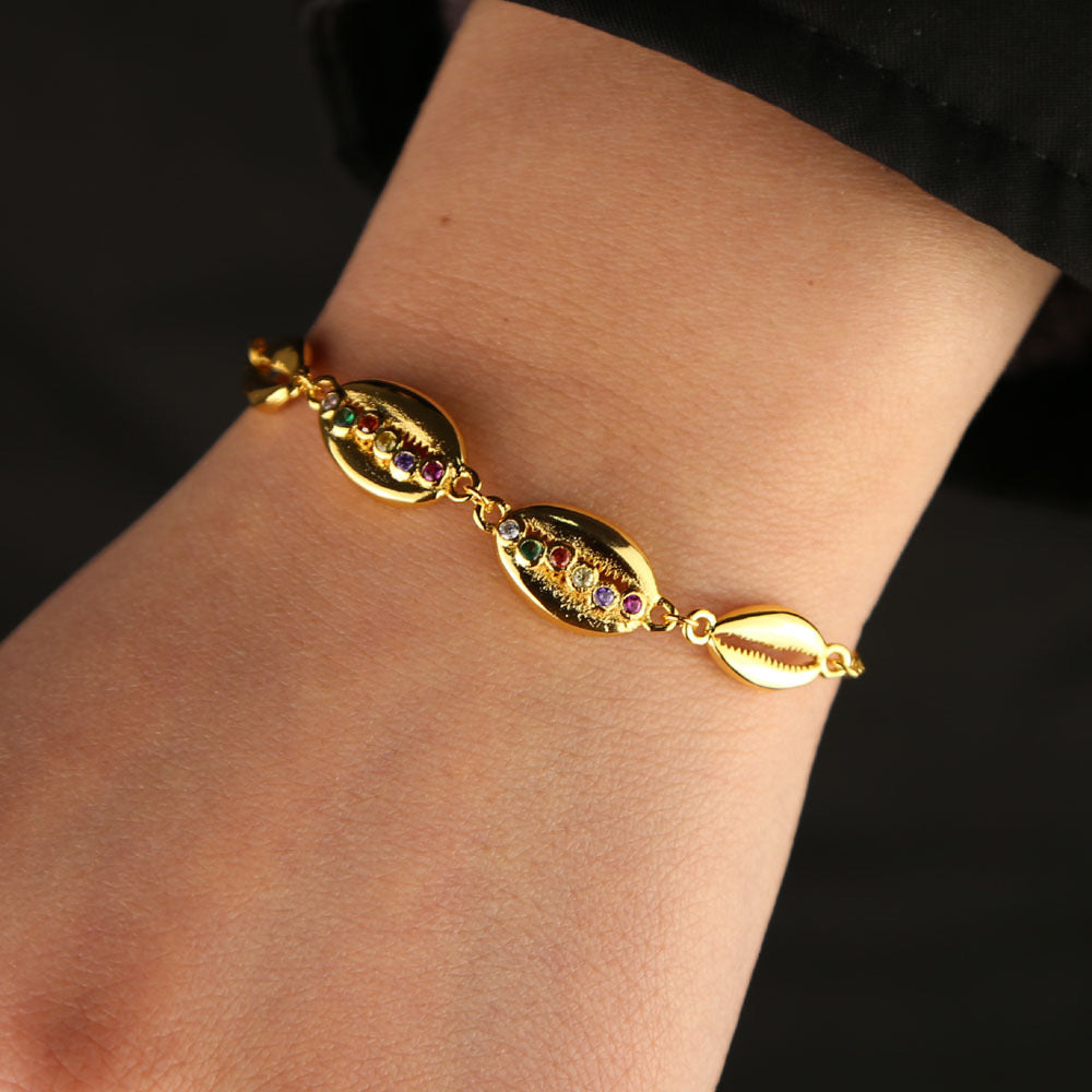 Ocean Heart Cowrie Bracelet — Gold Plated