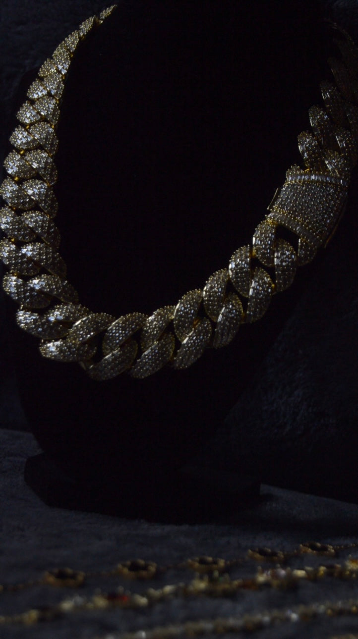 14k Gold Bane Cuban Link Baguette