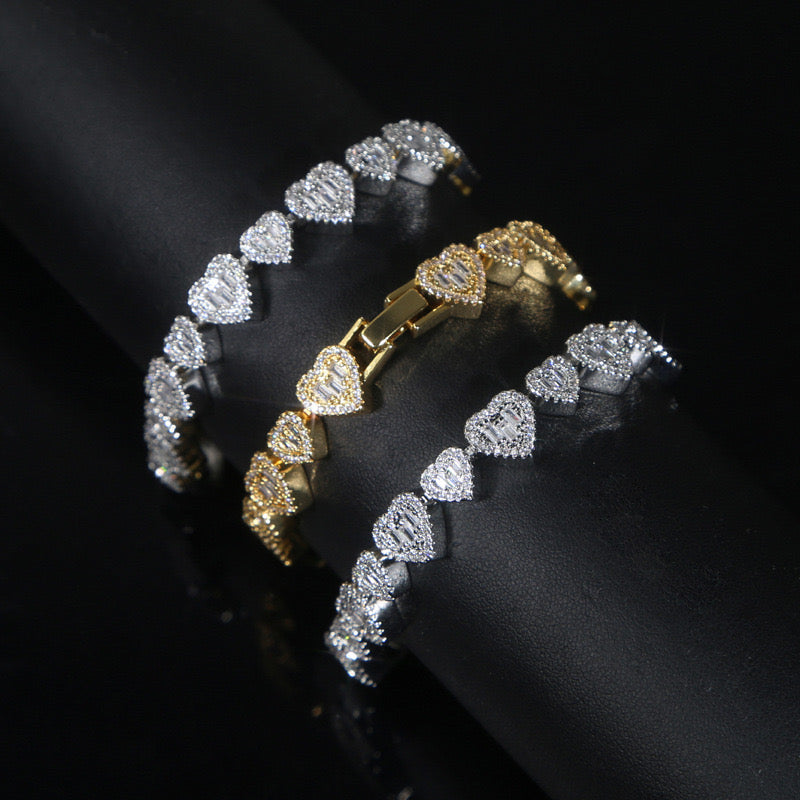 Luxe Iced Heart Tennis Bracelet (Gold / Silver)