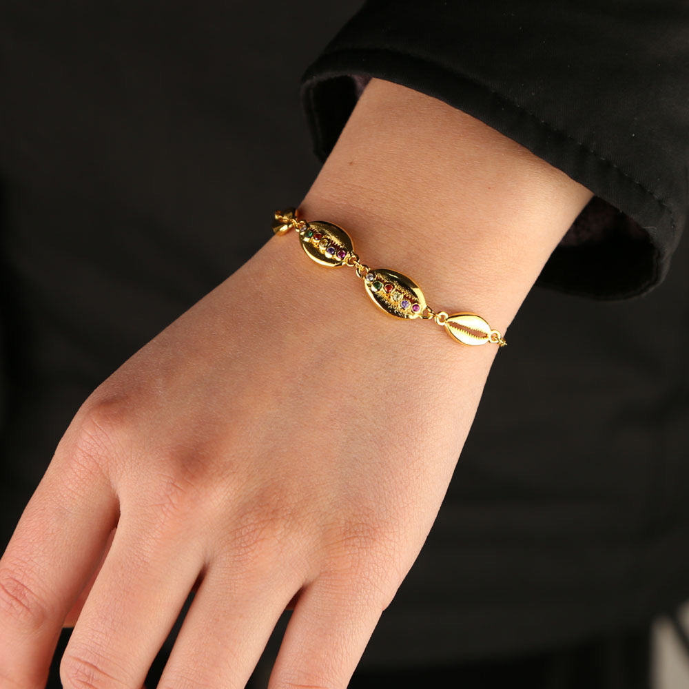 Ocean Heart Cowrie Bracelet — Gold Plated