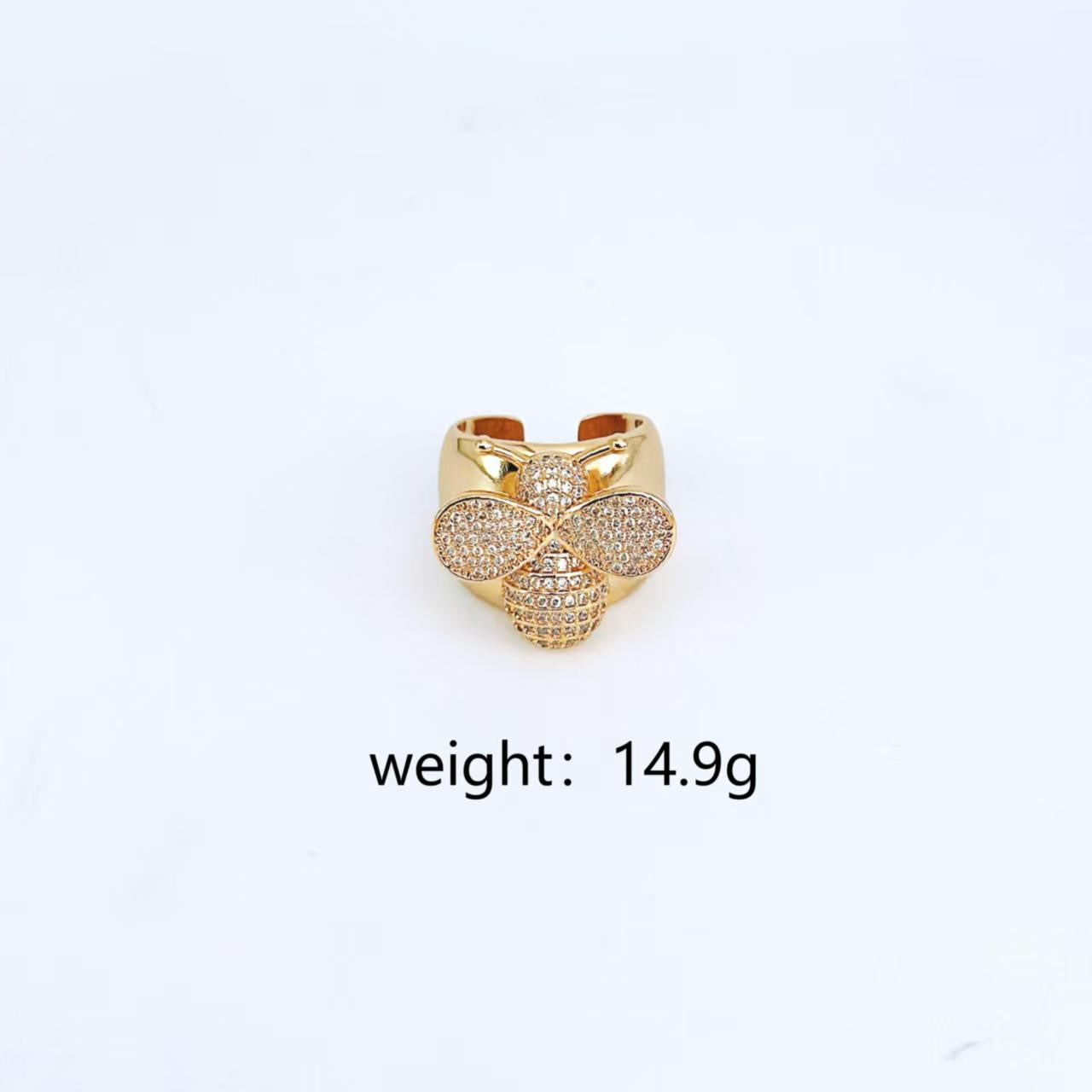 Royal Honeycomb™ Pavé Bee Ring